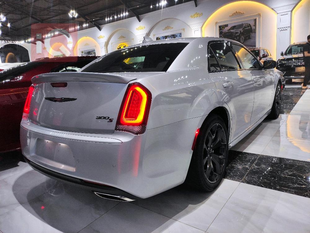 Chrysler 300